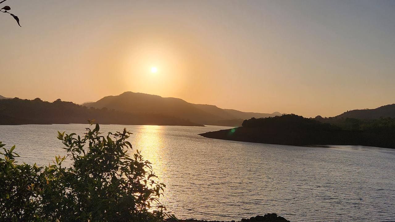 Bhor - Bhatghar dam Touch  27.5 Gunthe Plot