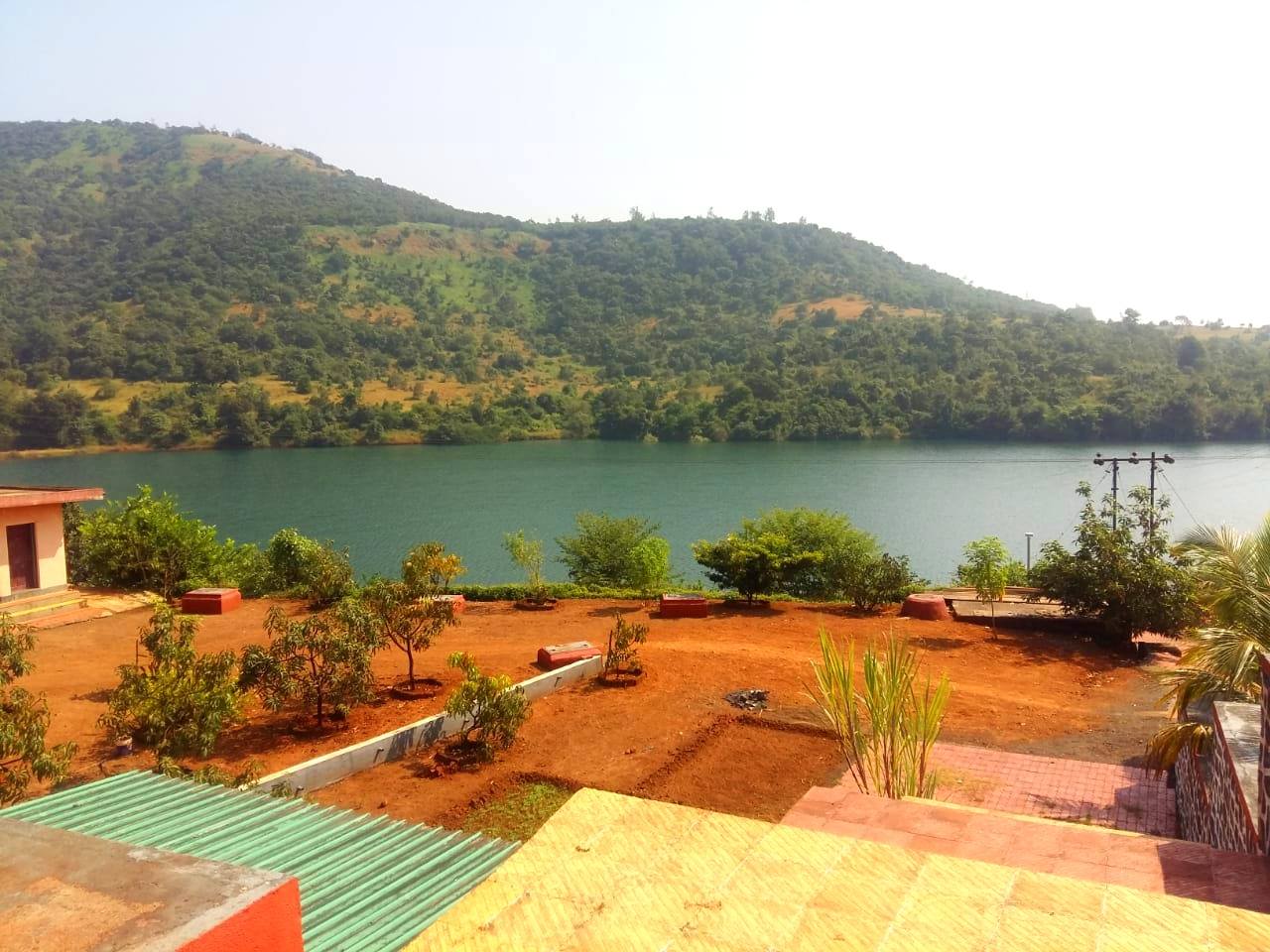 Varasgaon Dam touch - 1 Acre farmhouse 
