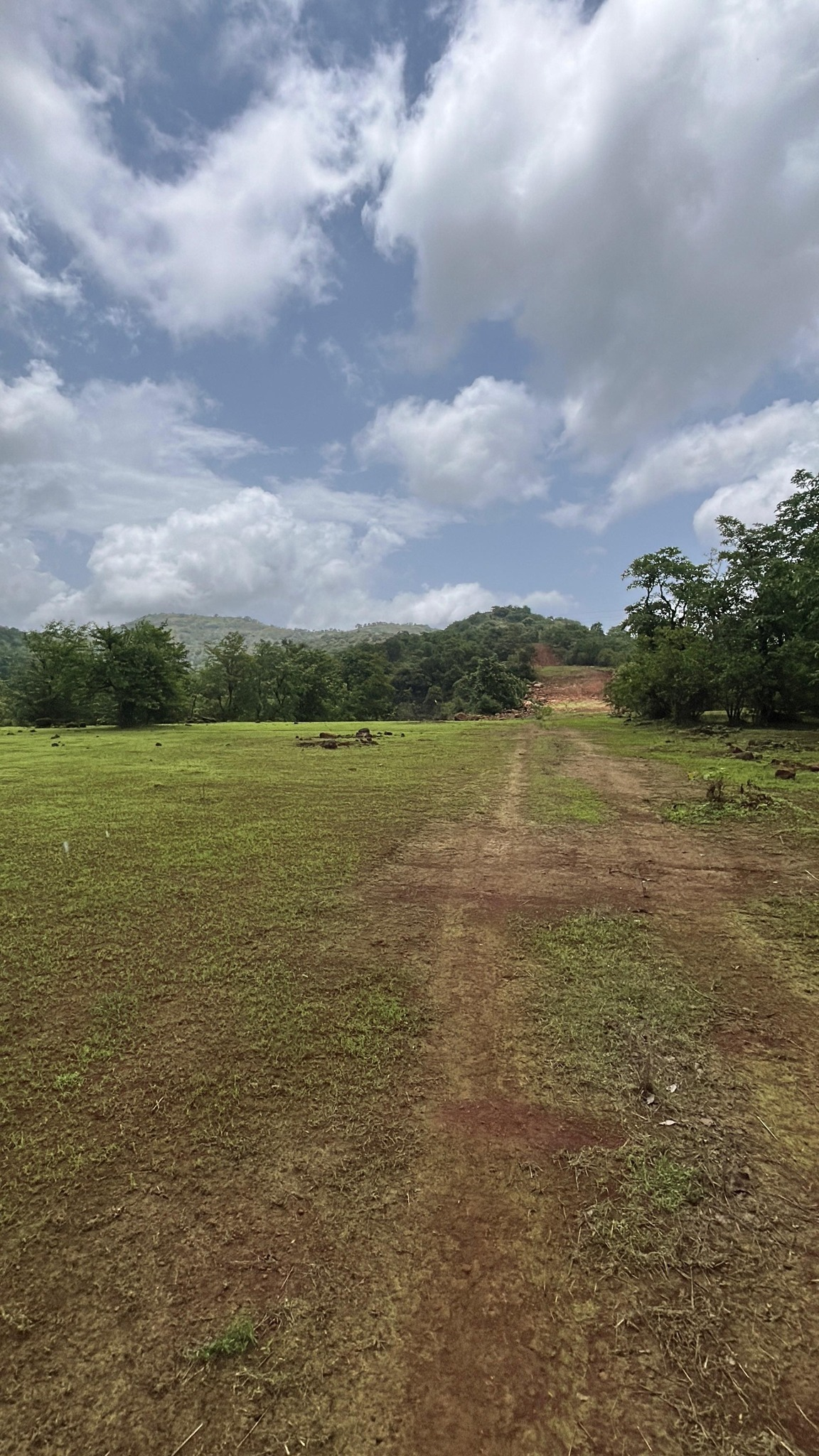 Pune-Madhe Ghat - 100 Acre Table Land 