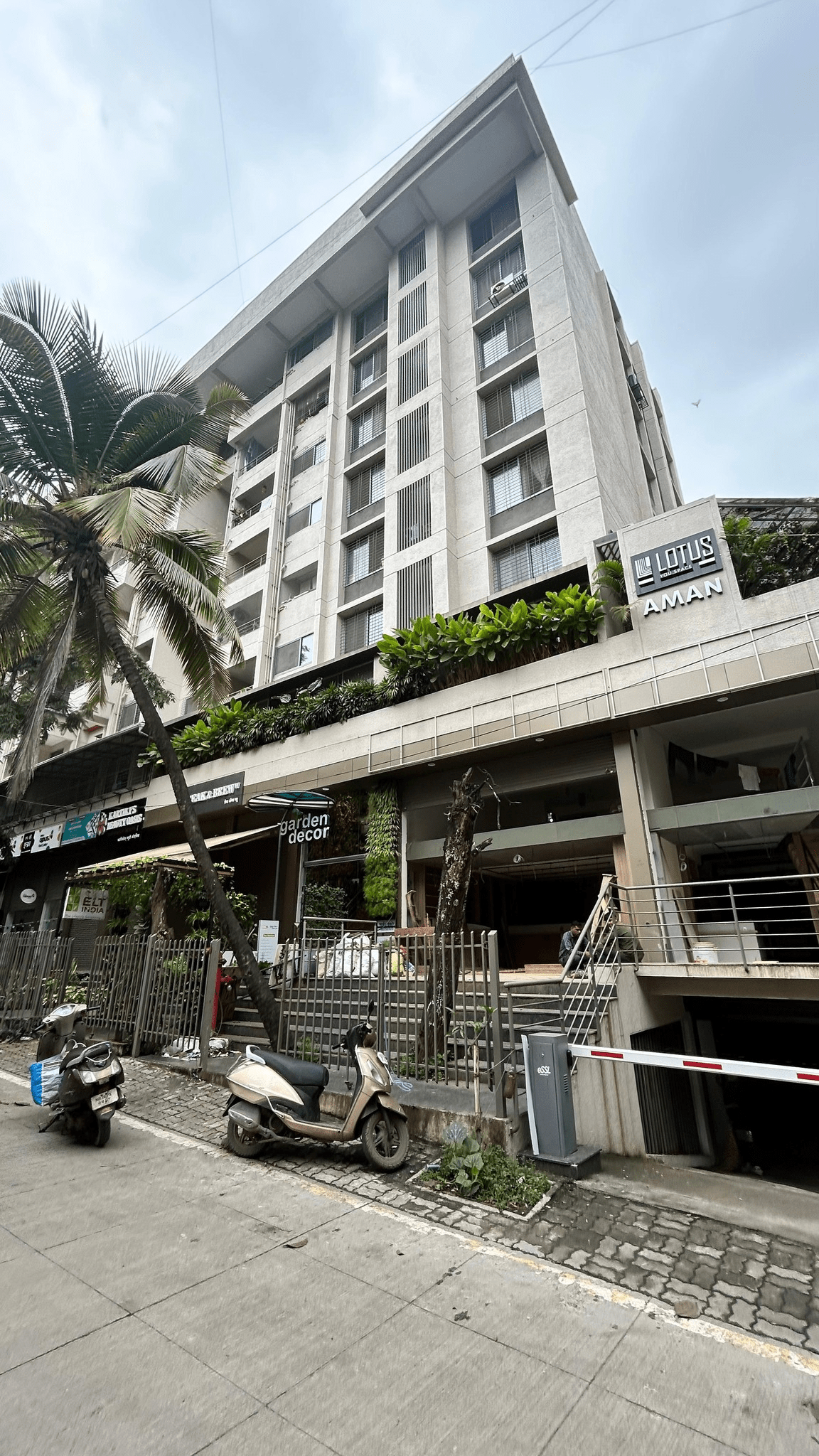 Pune-Dahanukar Colony - 2 BHK Flat for Sale